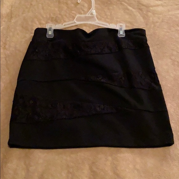 Black tight mini skirt - Picture 1 of 2